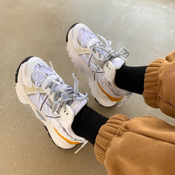 Hot winter sneakers - Picture 2 of 3